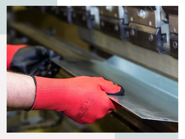 Гибка металла в Урюпинск от 618 руб. - Надёжно и быстро